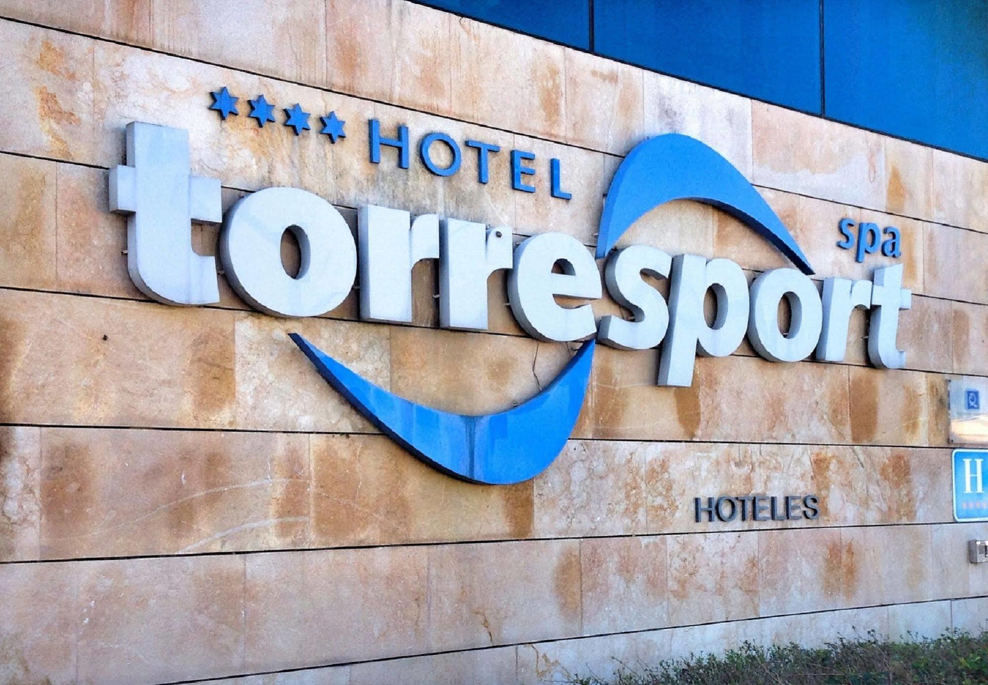 Hotel Torresport Torrelavega Exterior photo
